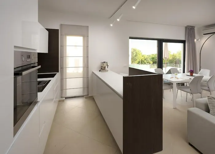 Sea View Cala Royal 크르니카